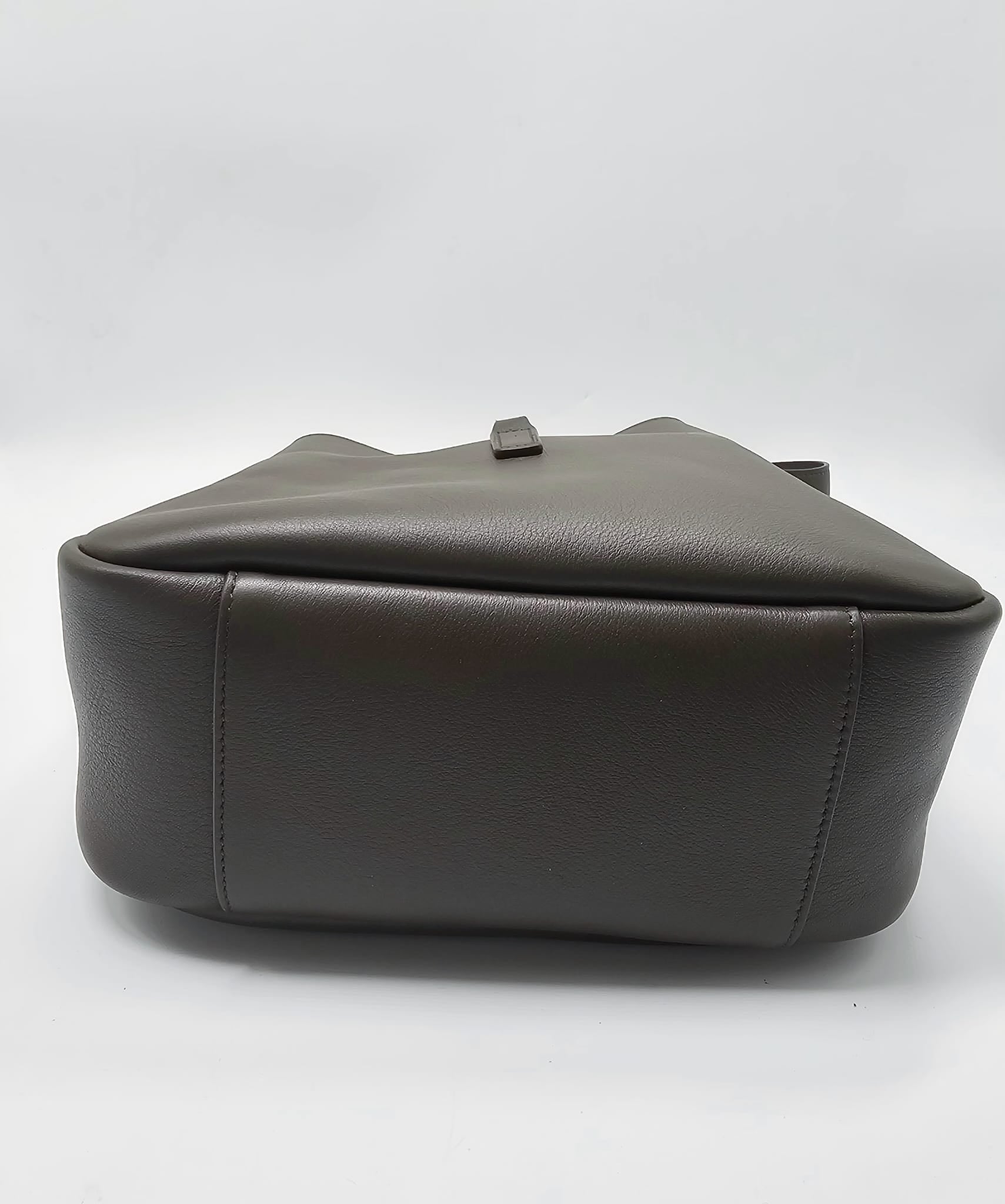 Saint Laurent Le 5 à 7 Small