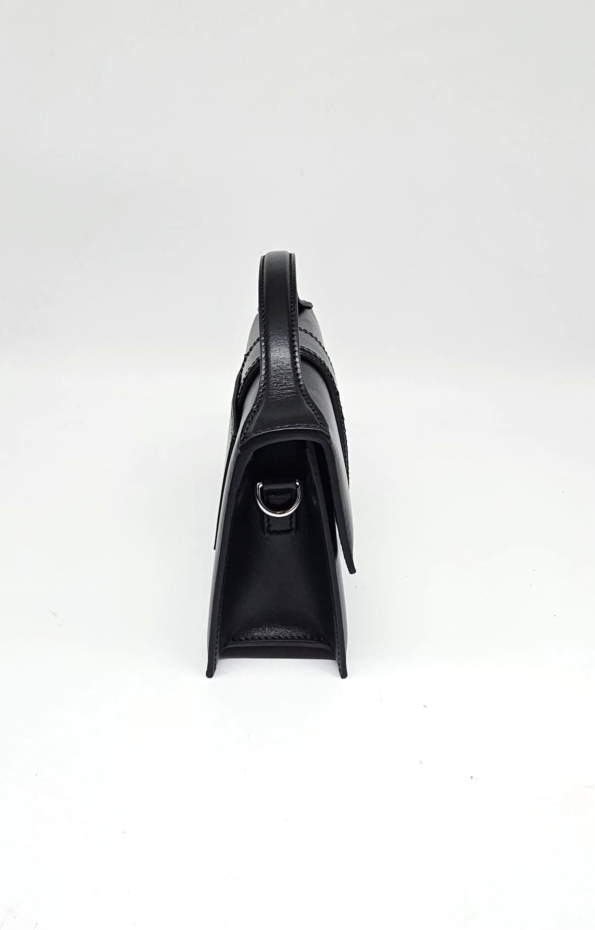 Borsa Jacquemus, modello “Le Grand Bambino”