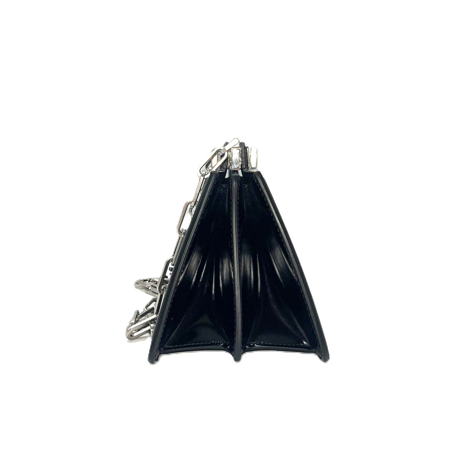 Fendi Peekaboo Cut in vernice piccola