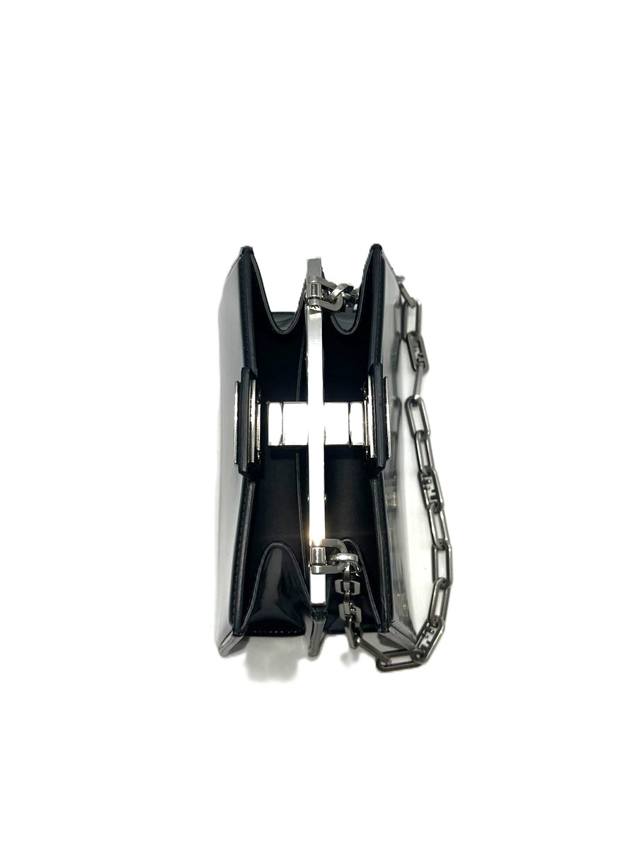 Fendi Peekaboo Cut in vernice piccola