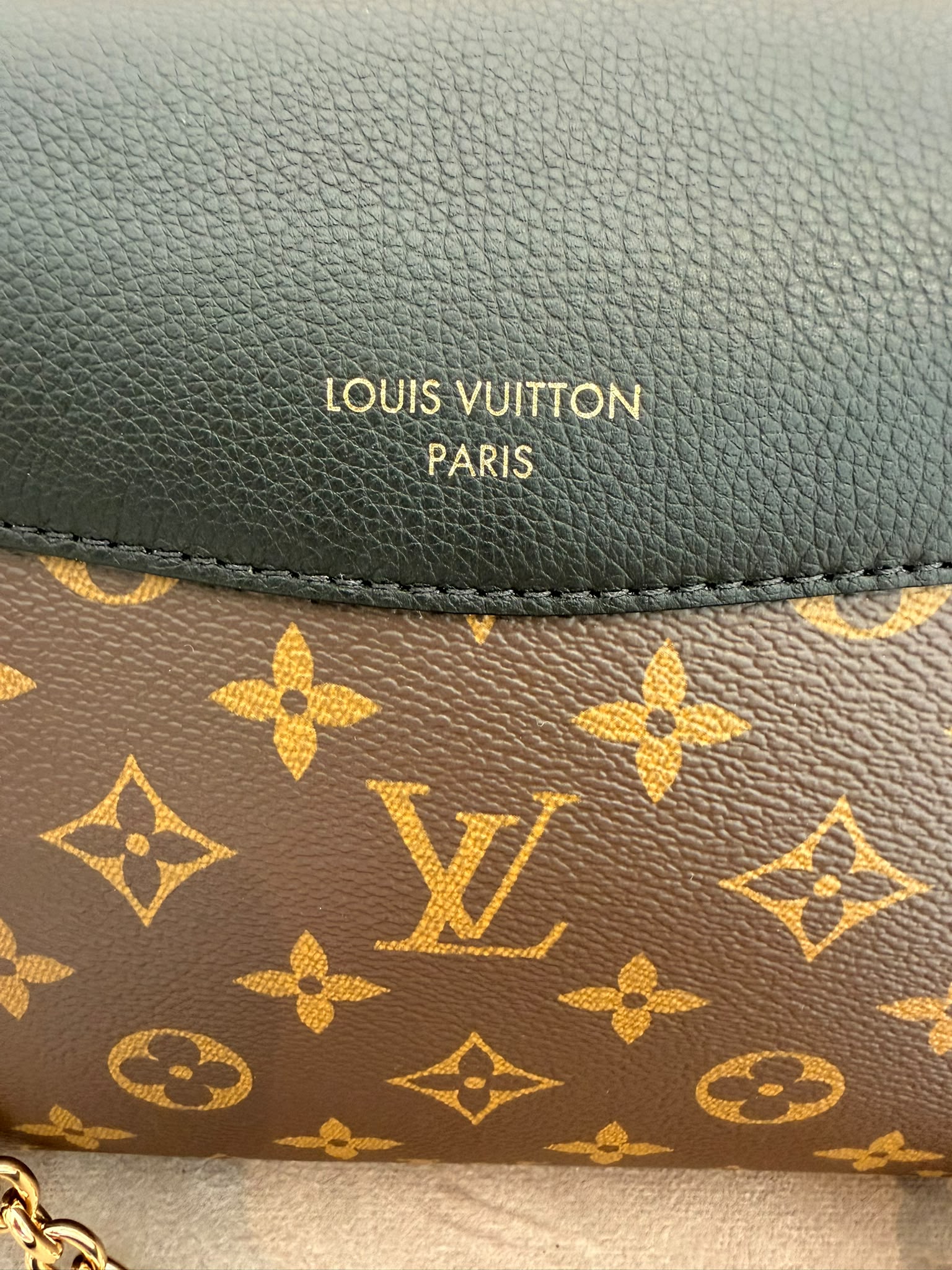 BORSA LOUIS VUITTON SAINT GERMAIN