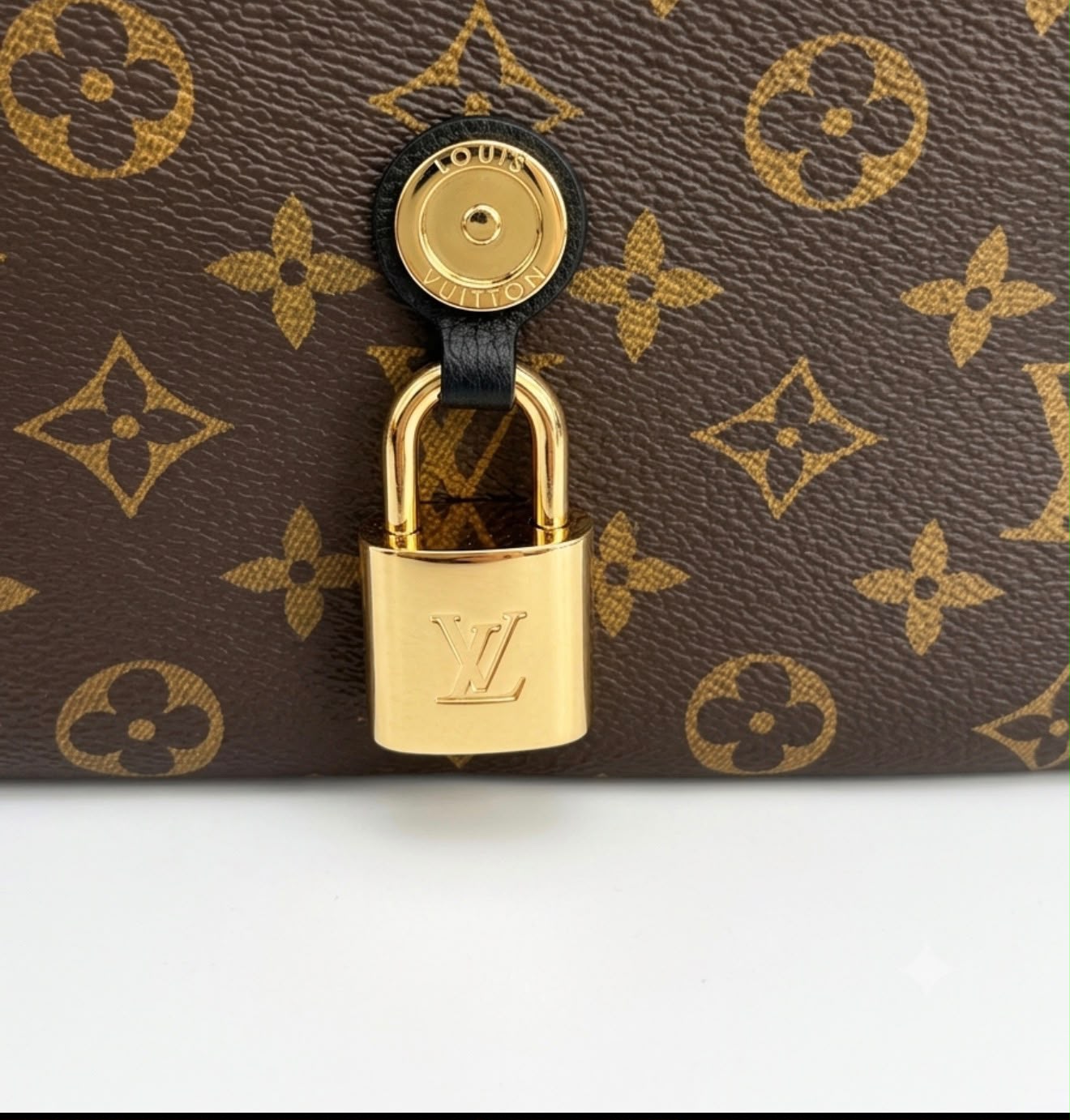 BORSA LOUIS VUITTON SAINT GERMAIN