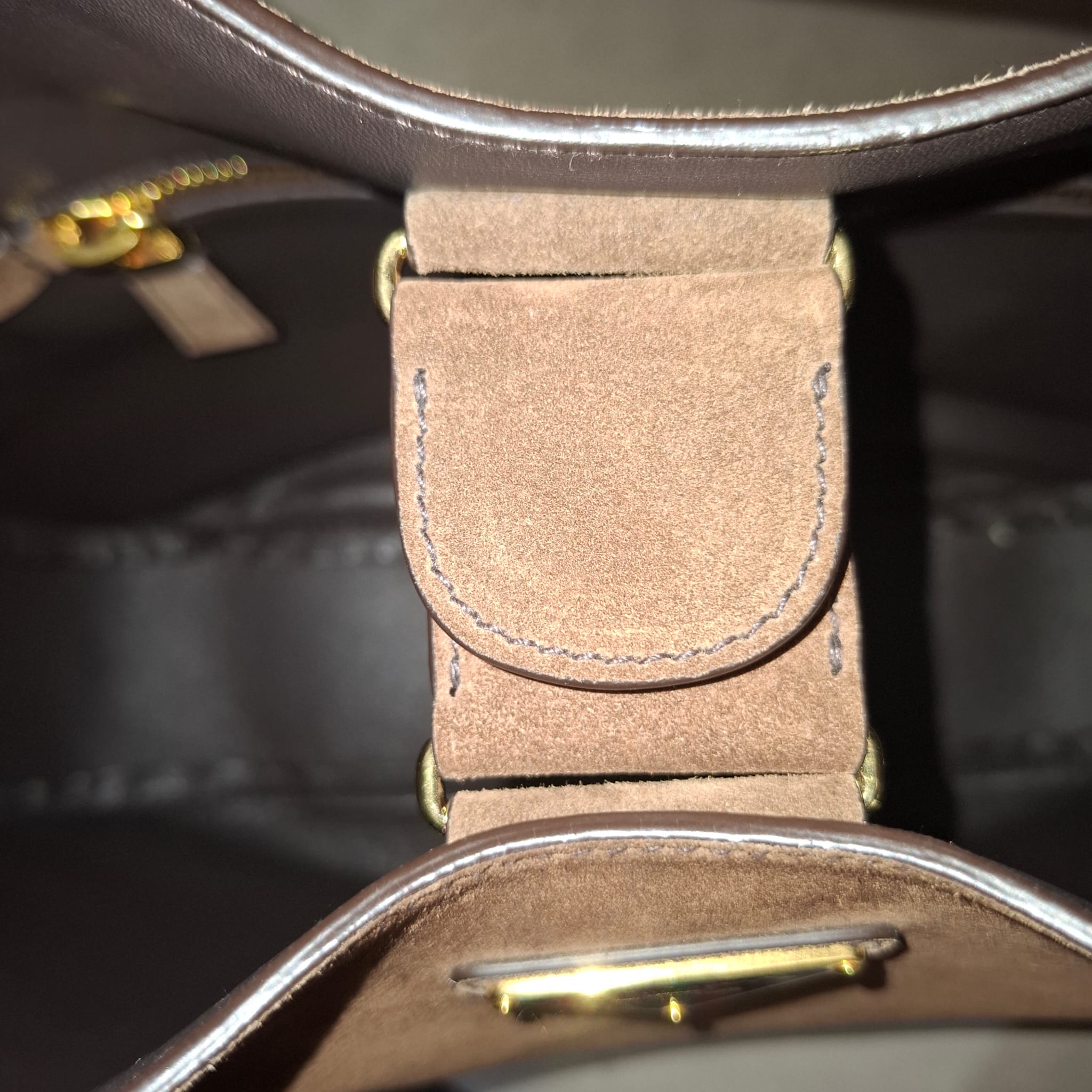 BORSA A SPALLA  PRADA IN PELLE SCAMOSCIATA